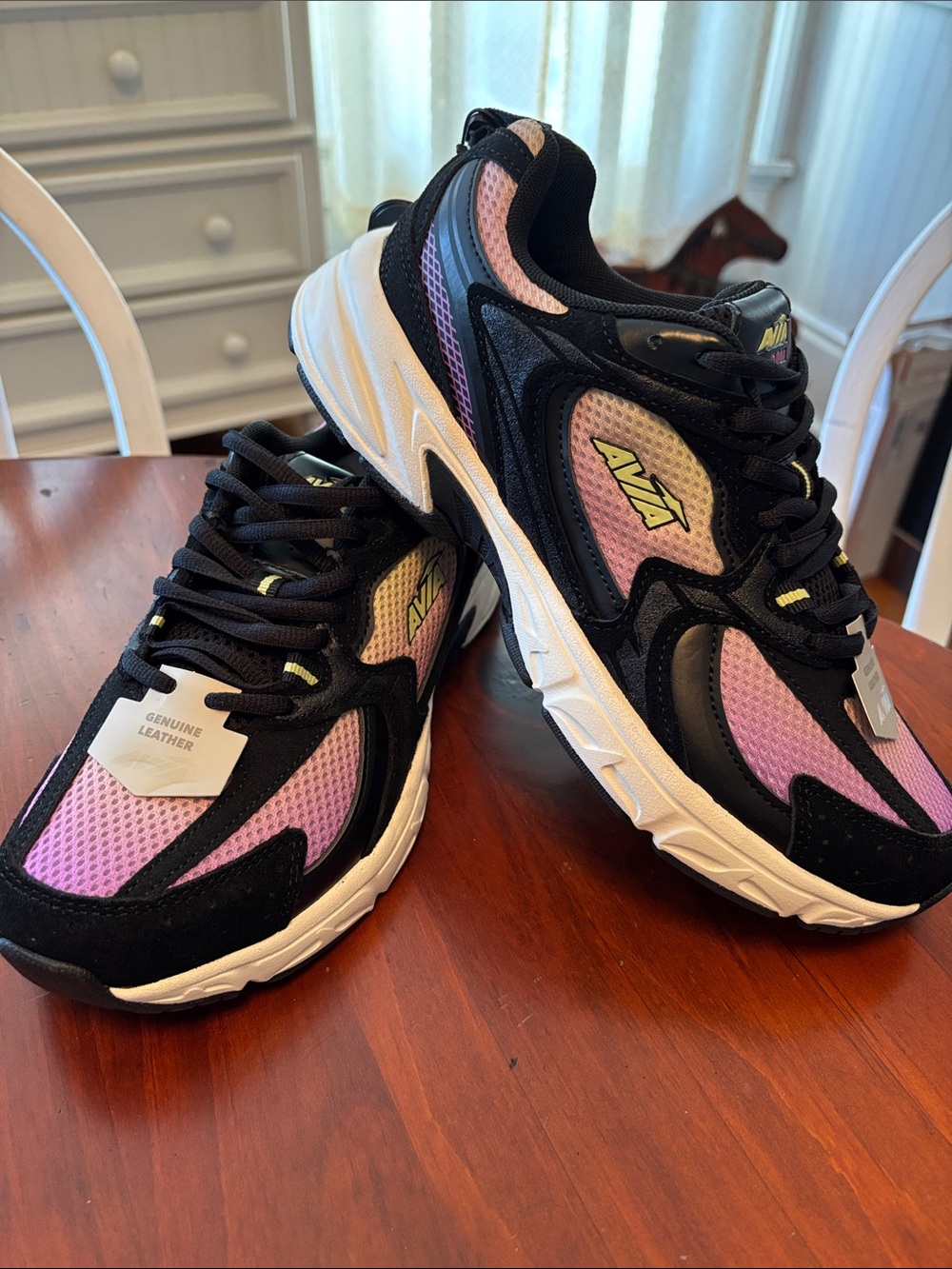 AVIA ATHLETIC SNEAKERS SHOES